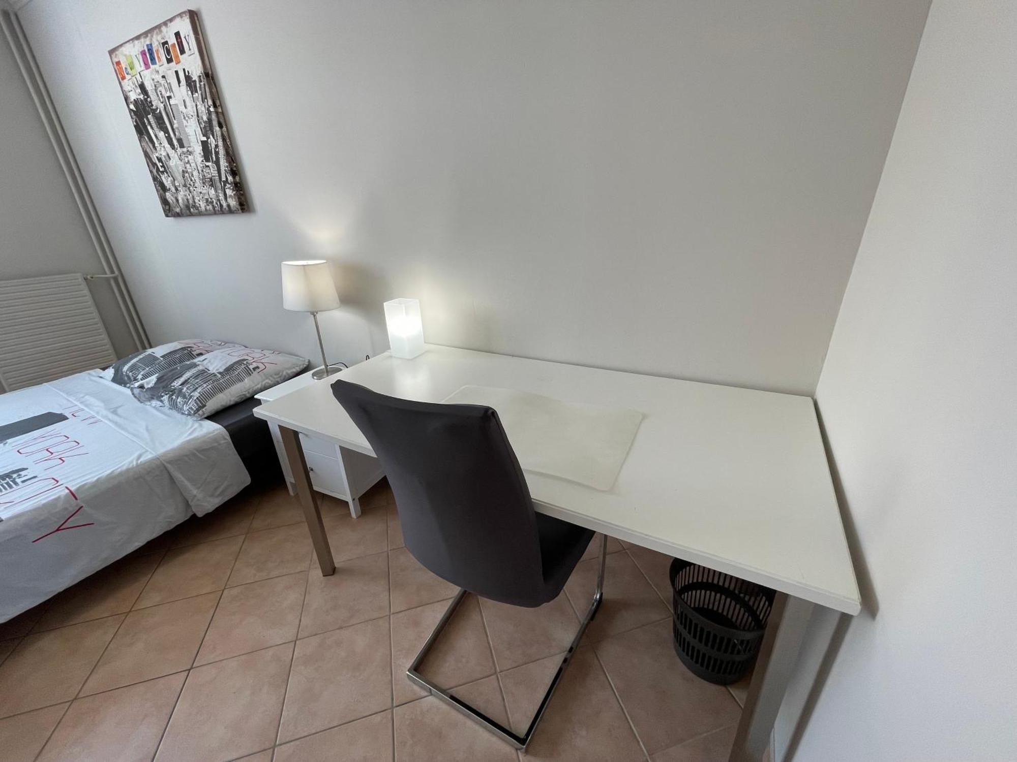 Location Chambre privée en colocation dans un appartement vaulx en velin centre Extérieur photo