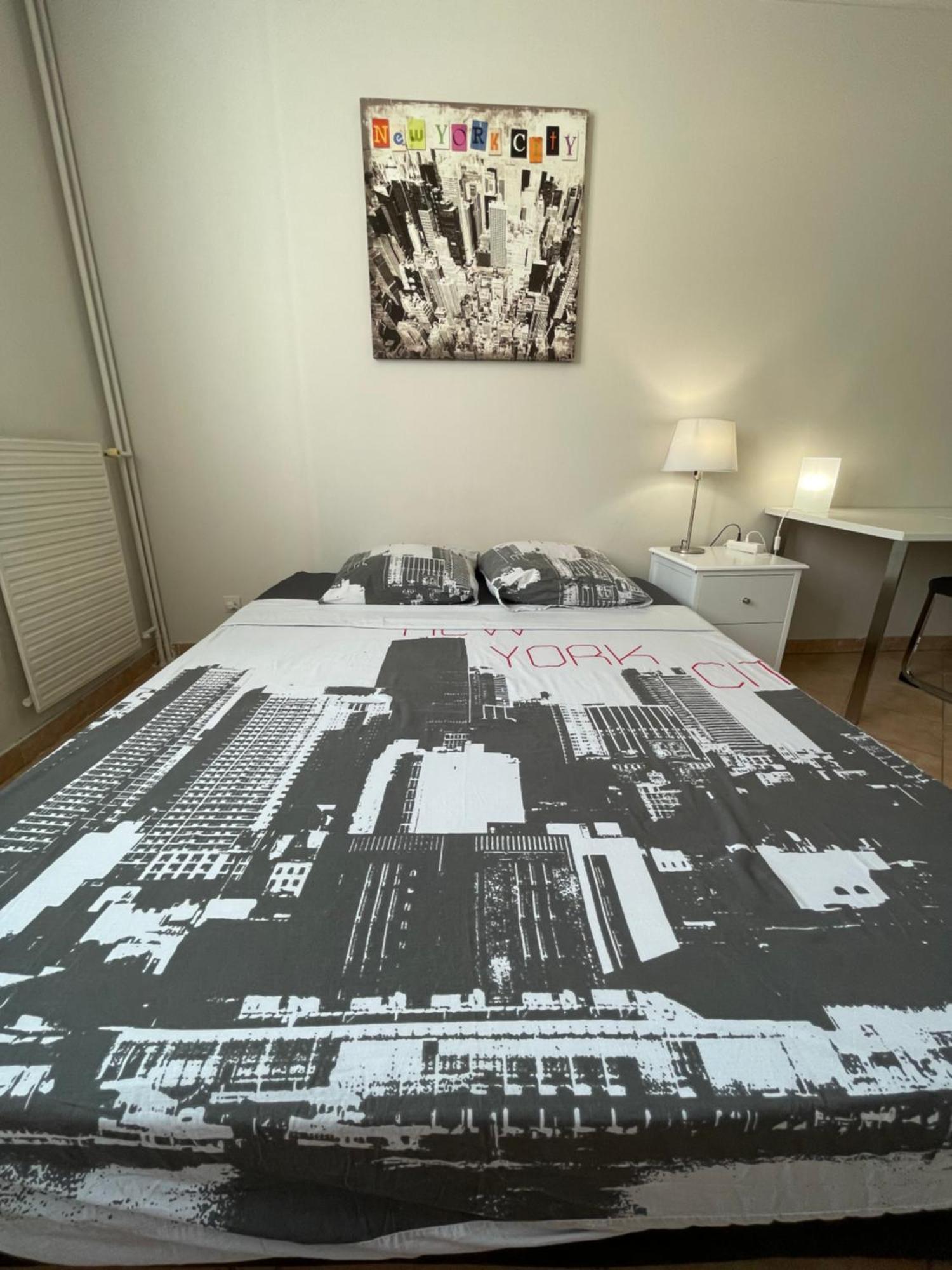 Location Chambre privée en colocation dans un appartement vaulx en velin centre Extérieur photo