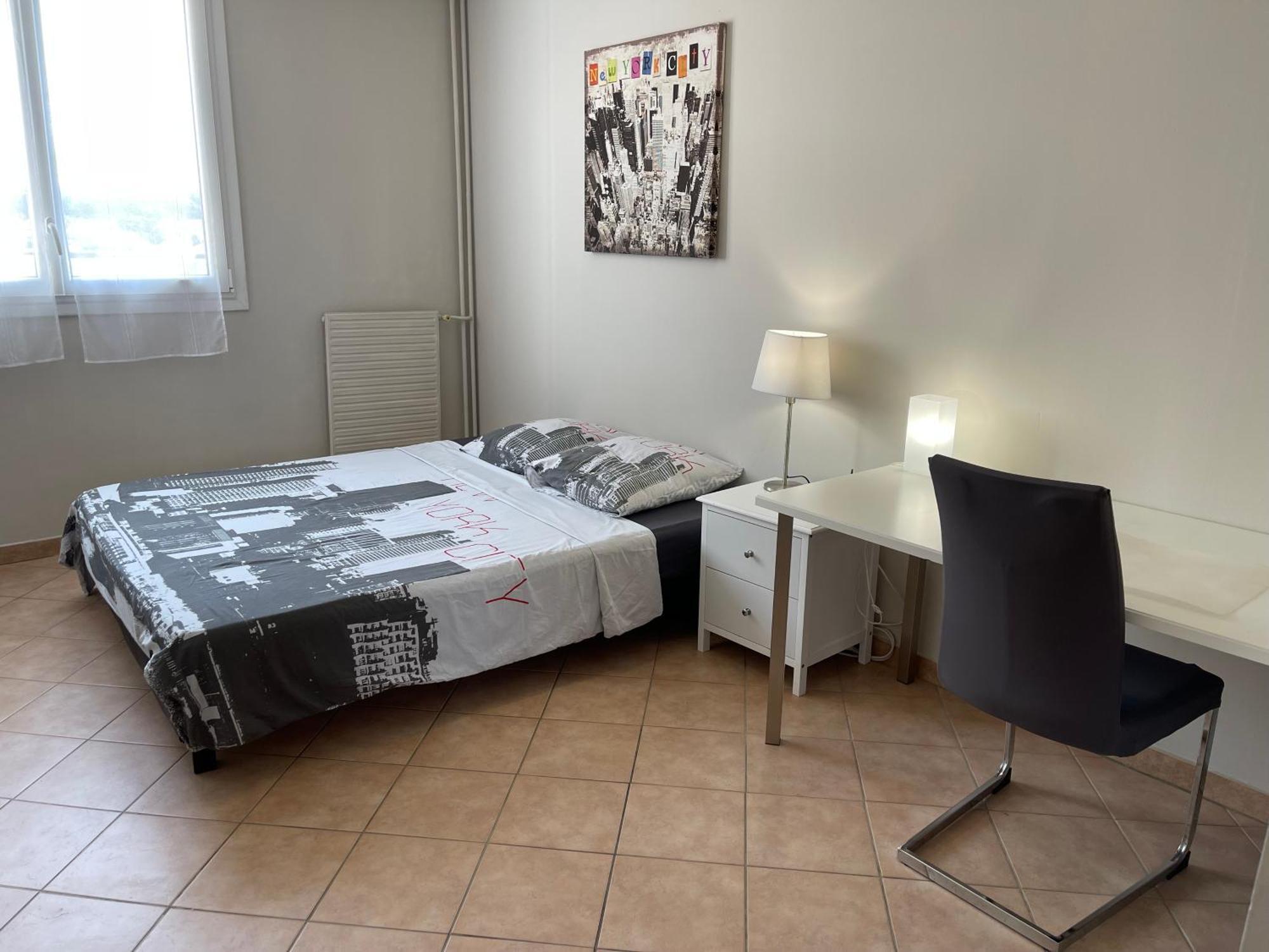 Location Chambre privée en colocation dans un appartement vaulx en velin centre Extérieur photo