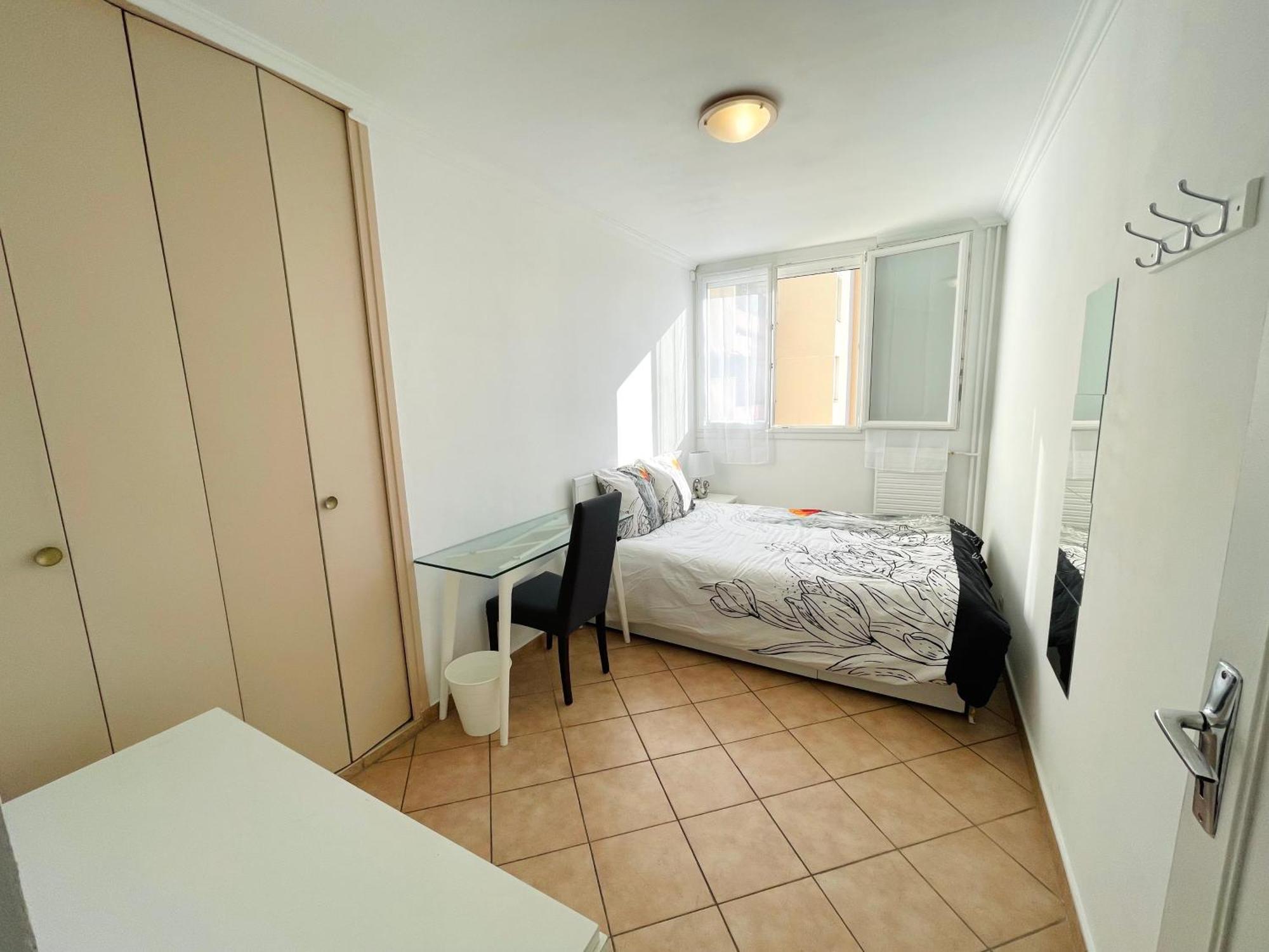 Location Chambre privée en colocation dans un appartement vaulx en velin centre Extérieur photo