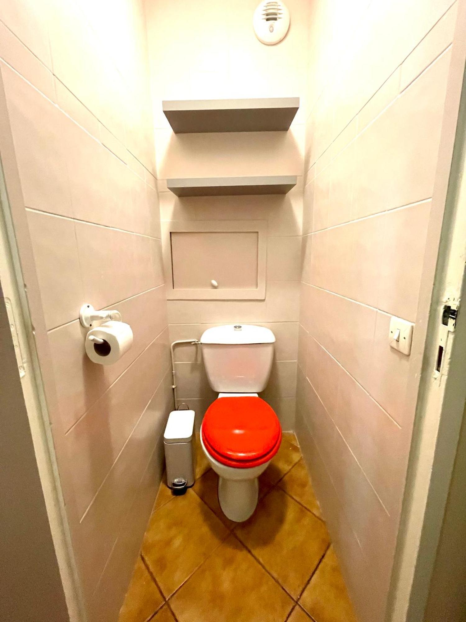 Location Chambre privée en colocation dans un appartement vaulx en velin centre Extérieur photo