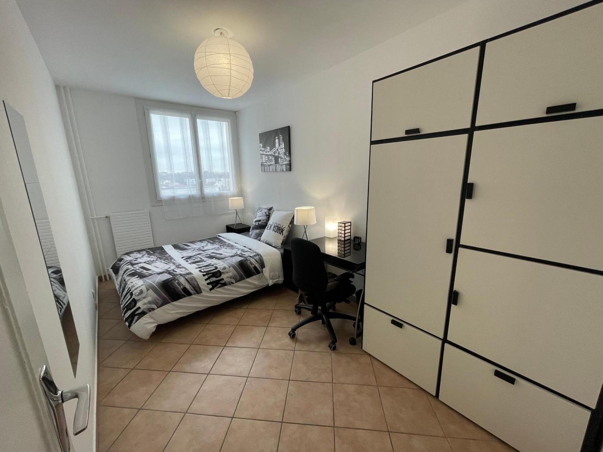Location Chambre privée en colocation dans un appartement vaulx en velin centre Extérieur photo